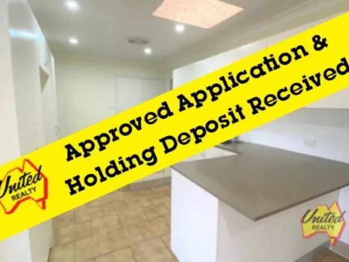 LARGE HOUSE IN FANTASTIC LOCATION!