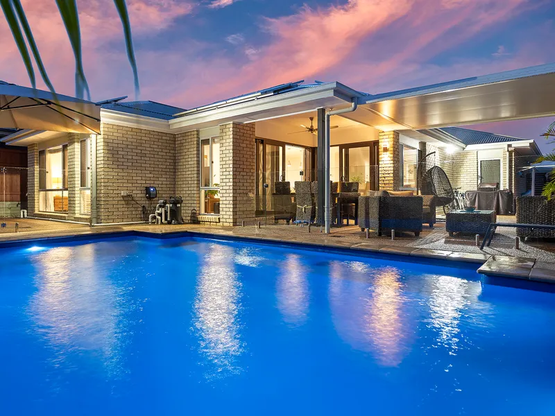 RESORT LIFESTYLE AWAITS......