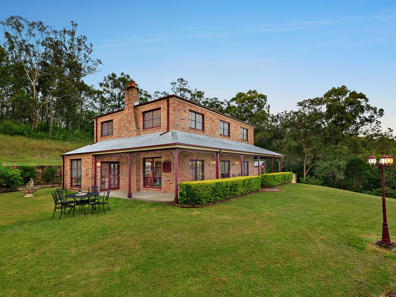 ROXBRAE - A Quintessential Country Estate      