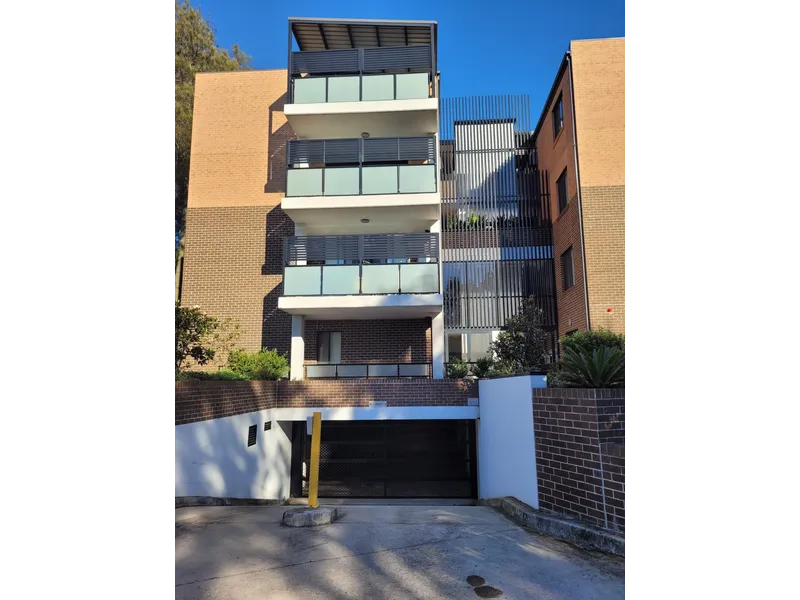 Modern 2 bedroom unit in Bankstown available now!