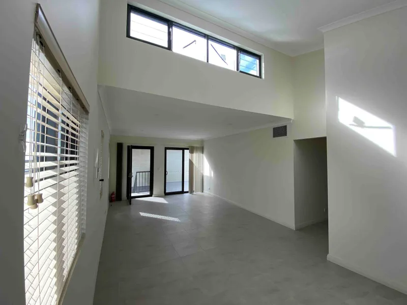 BRAND NEW MODERN APARTMENT