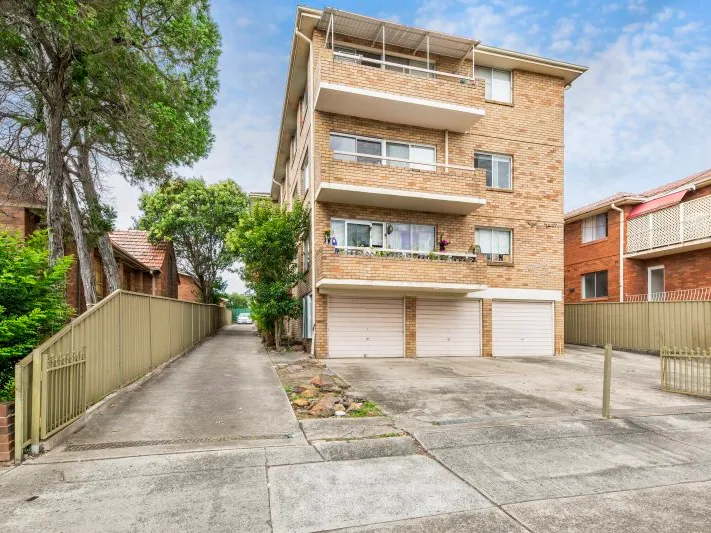 The Perfect Start, Invest or Occupy In A Handy Location