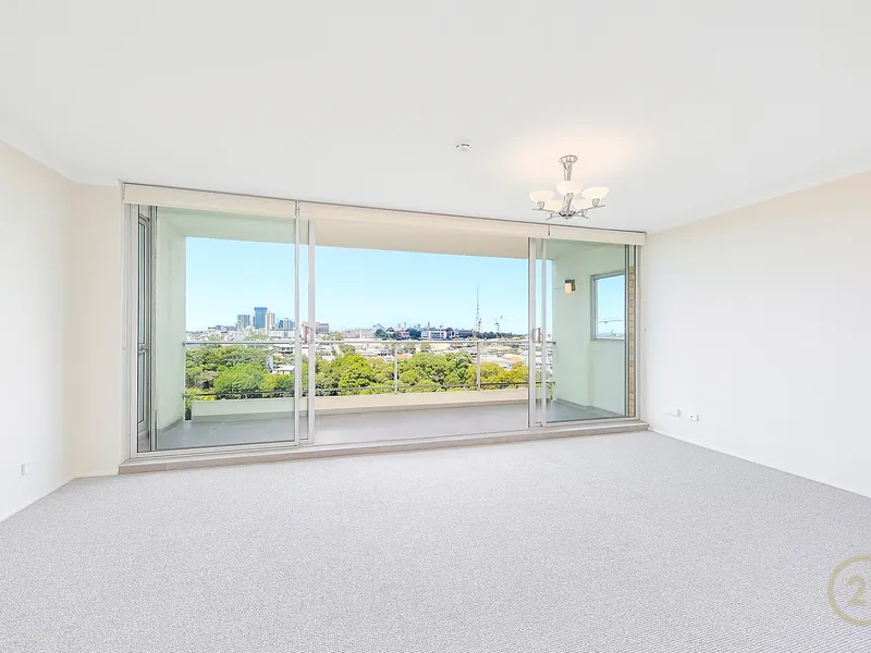 Beautifully Renovated Apartment with City Views ** Available Now **