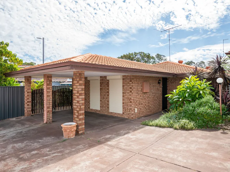 UNDER OFFER! UNDER OFFER! UNDER OFFER!