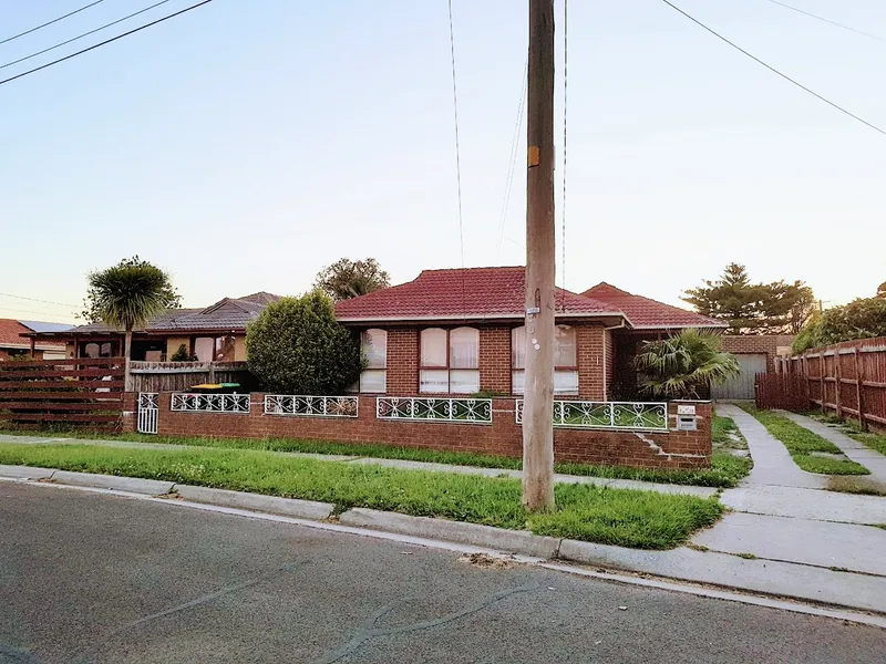 Neat and Tidy Family Home!