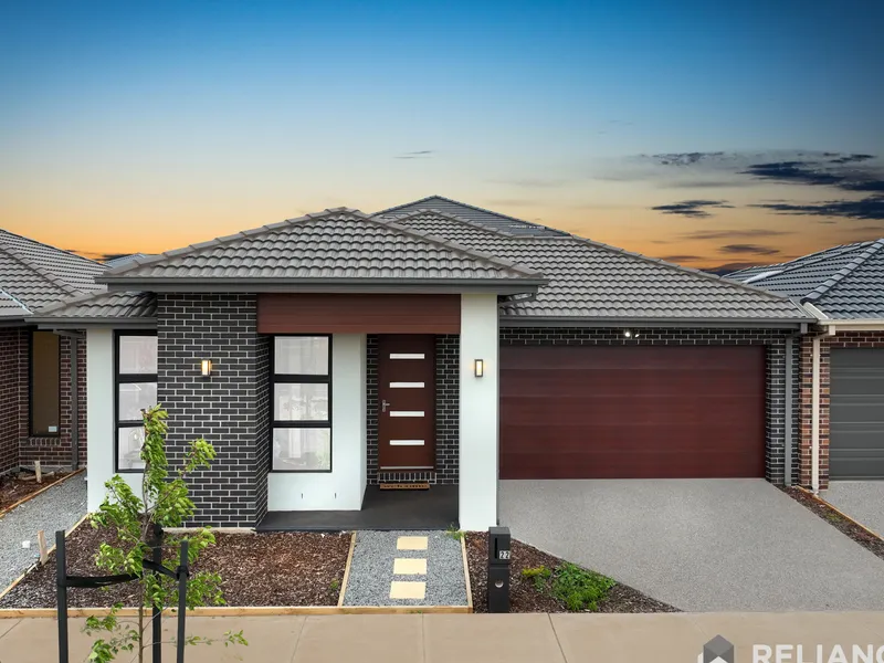 BRAND NEW HOUSE SITUATED IN OPALIA ESTATE WEIR VIEWS!!!