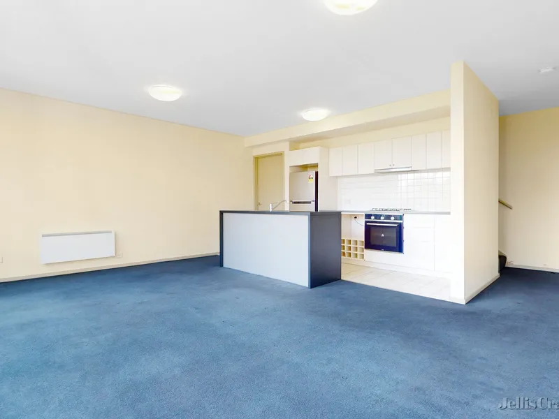 Vibrant Inner City Townhouse - FIRST MONTH FREE RENT!