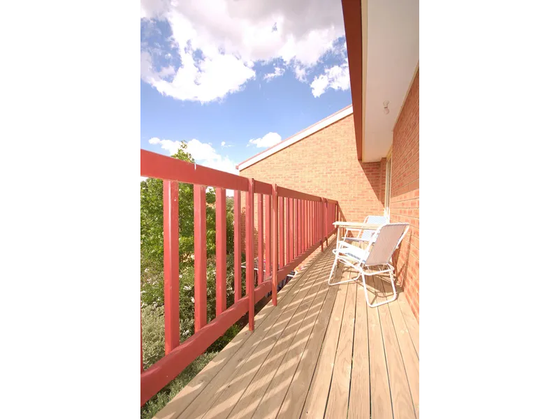 THIS ABSOLUTELY STUNNING, SPACIOUS 3 BED TOWNHOUSE IS TRULY IN A CLASS OF ITS OWN