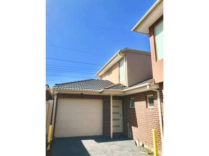 TOWNHOUSE IN TOP LOCATION