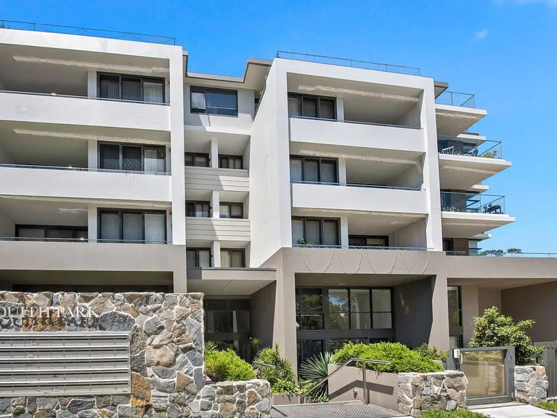 Modern parkside apartment in a premier walk-to-rail location