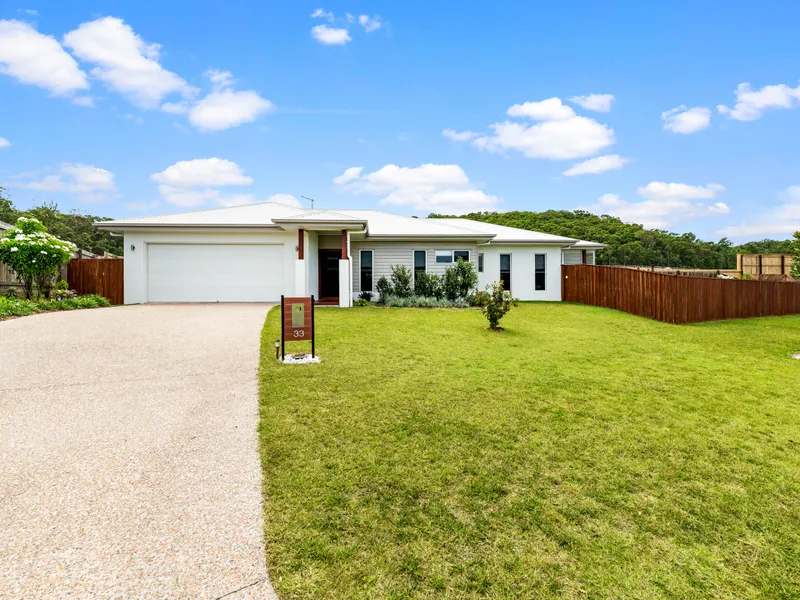 QUALITY HOME WITH ROOM TO PARK THE CARAVAN OR BOAT!!! YOU DON'T WANT TO MISS THIS ONE!!!