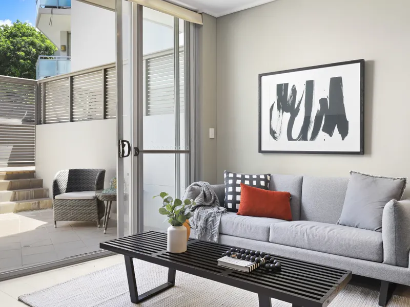 Quiet and stylish with a sun-drenched courtyard