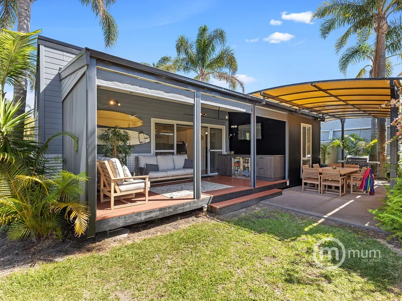 Designer Holiday Cabin - Wairo Beach