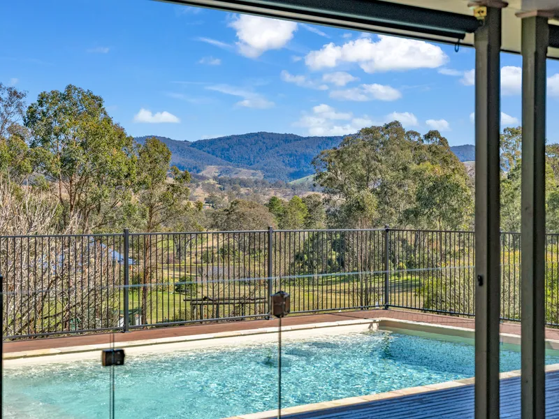 Stunning Views - Country Living in Barrington