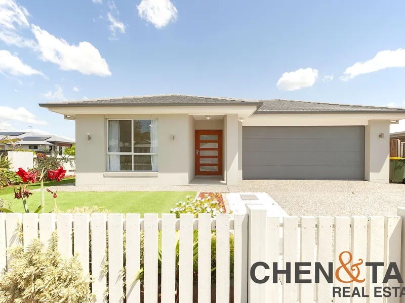 Spacious modern 4 bedroom 3 bathroom family home