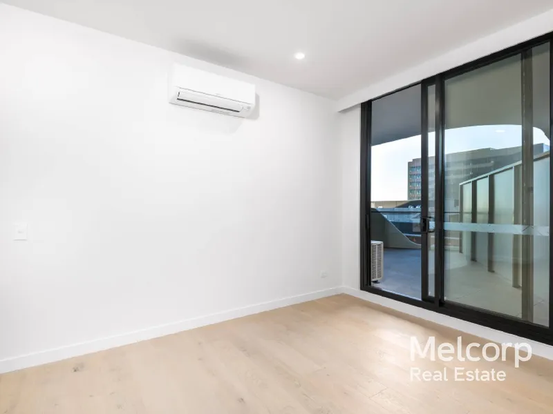 Large 3-bedroom apartment in M-City with almost 100 sqm living space