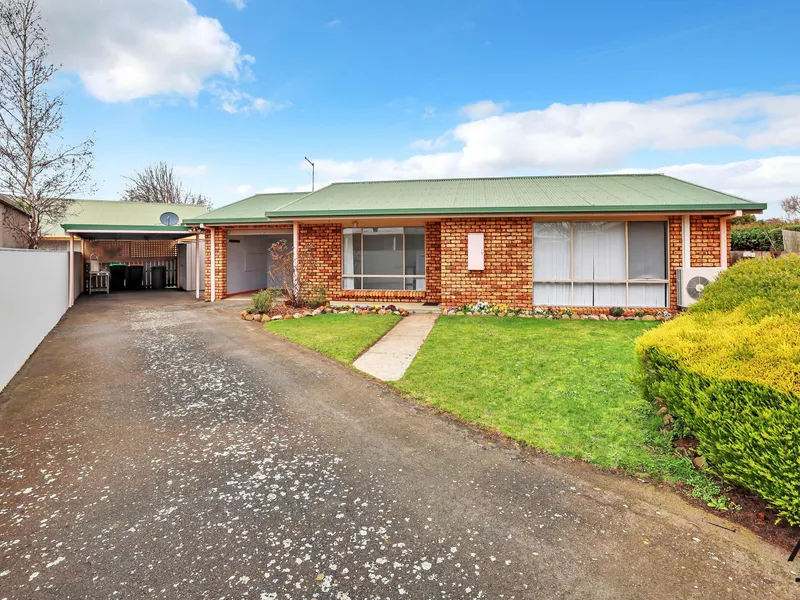 Sunny 2 bedroom Unit in Longford