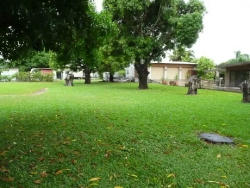 Vacant Home Hill Residential Block