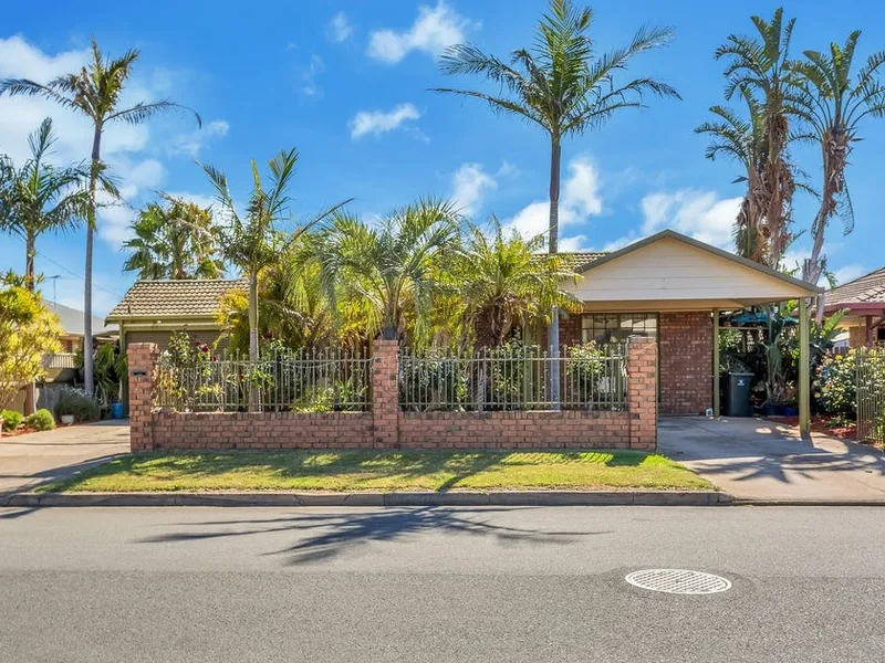 3 bedroom family home in a great location with solar power!