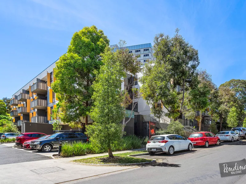 Convenient Cosmopolitan Living