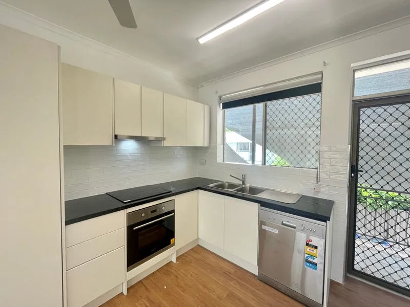 Renovated unit close to Foreshore!