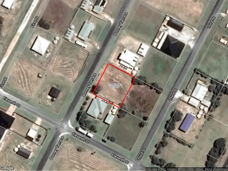 Large allotment in Quiet Location.