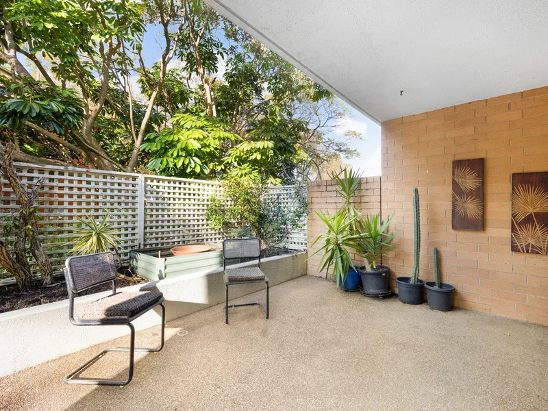 North Facing Courtyard Apartment Packed with Potential