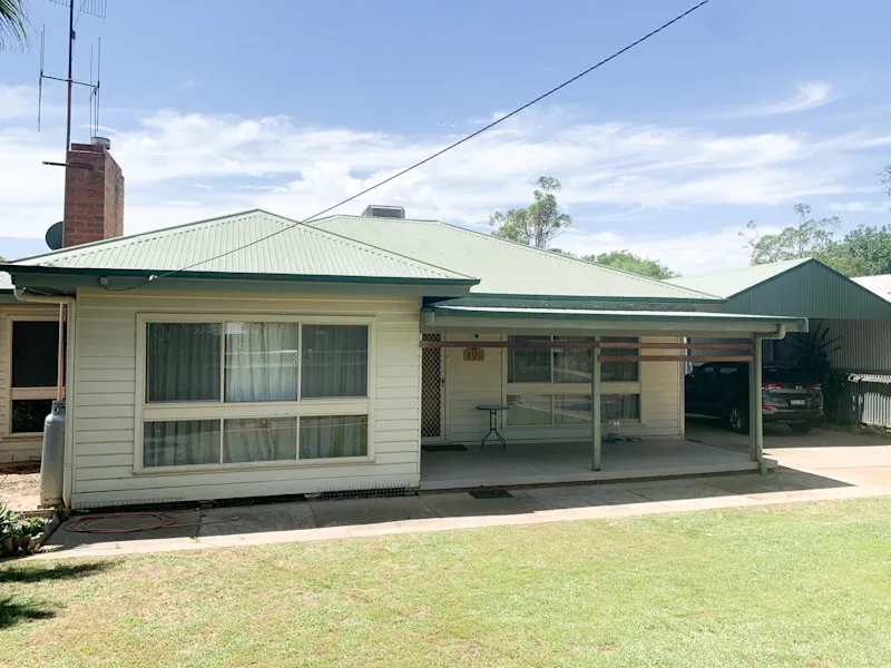 Great Starter or Investment with Shed