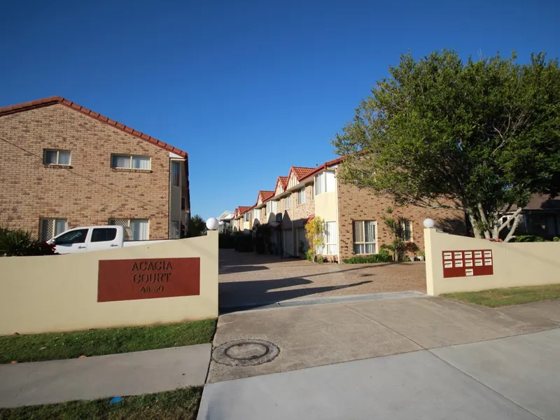 Airconditioned Townhouse in Central Location