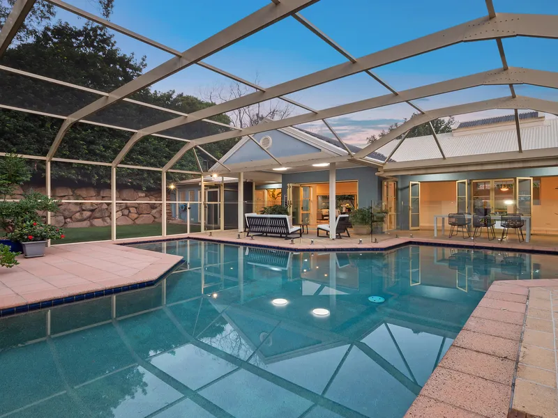 Elegant family haven in prestigious neighbourhood