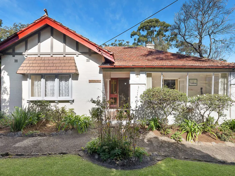 Tightly-held family home offers ample potential to update in walk rail position