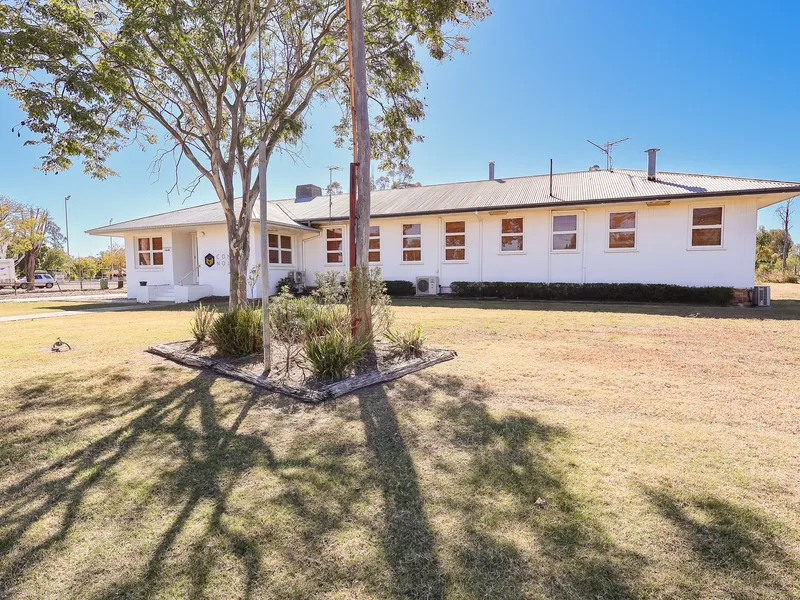 Impressive Complex on Lovell Street - Ideal Location