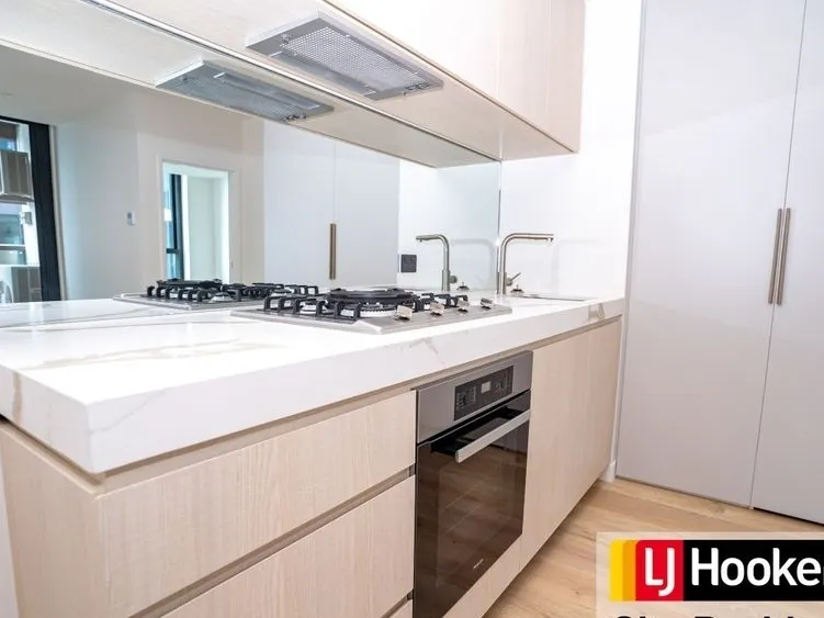 Nearly New 2 Bedrooms apartment for lease! Melbourne Village!