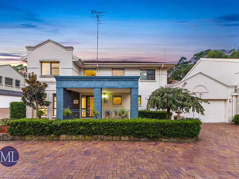 Blue Chip Estate Living in Spacious Home