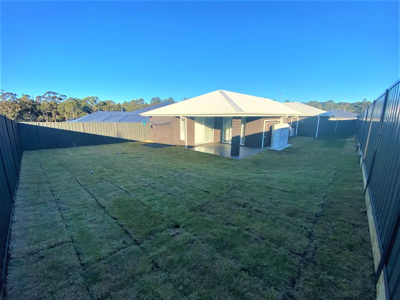 Brand New Western Facing Home in Brentwood Estate