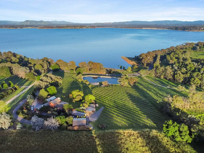 Wonderful Waterfront Lifestyle