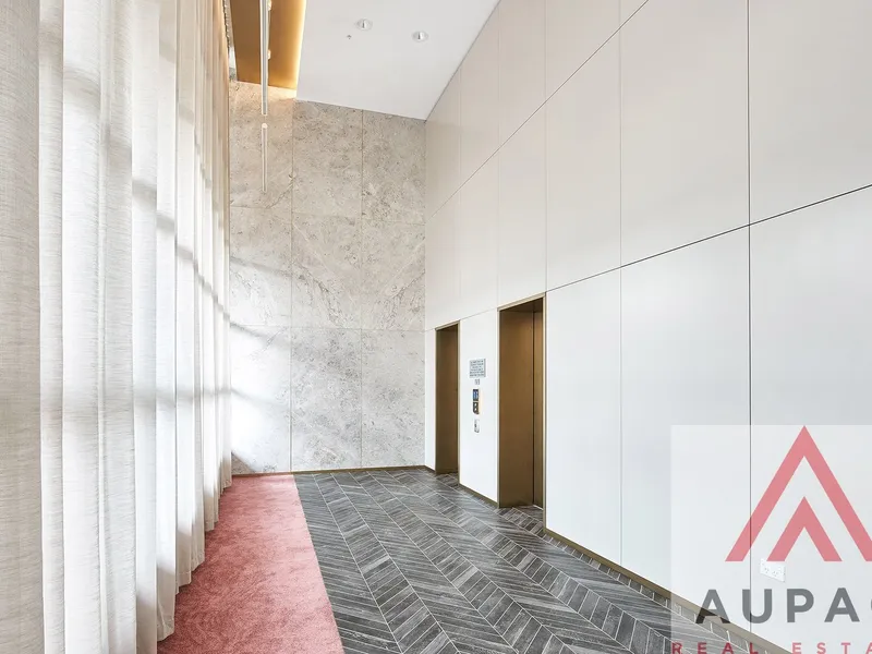 2 Bedroom 2 Bathroom Apartment at BURWOOD! 