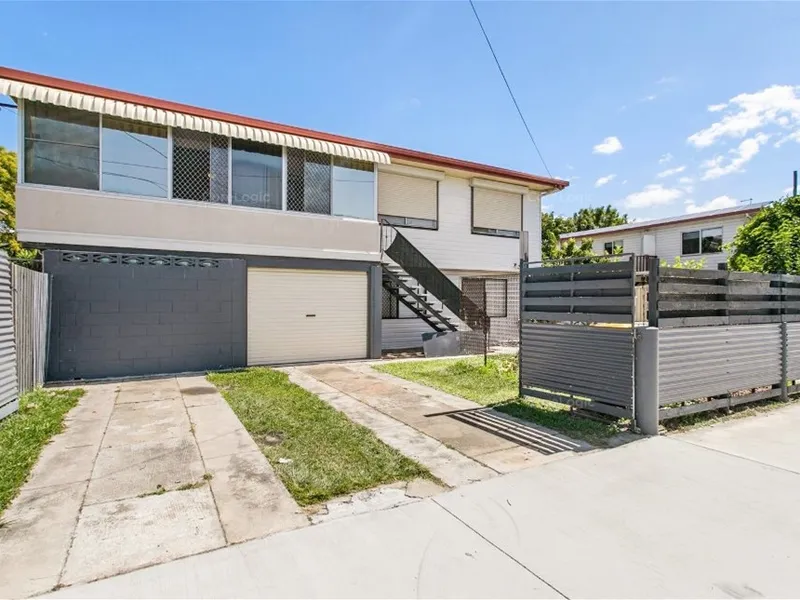 1 Bedroom Next to Shopping Centre- include all bills