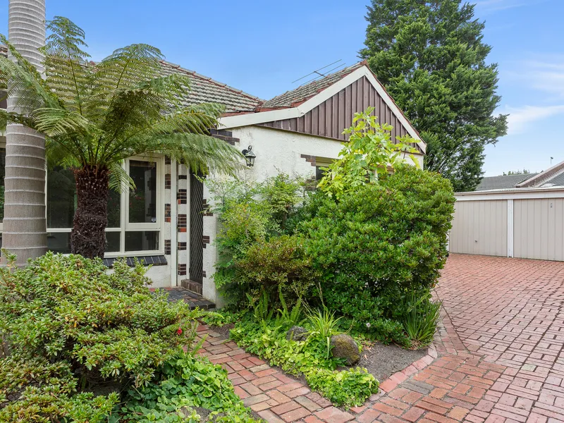 BRIGHTON BEACH LIVING