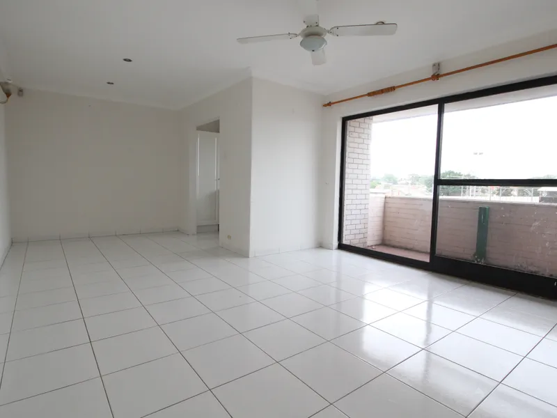 RENOVATED UNIT_ WALKING DISTANCE TO STATION