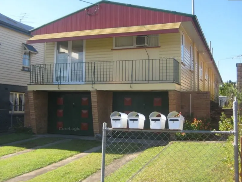 Neat and tidy unit in New Farm!