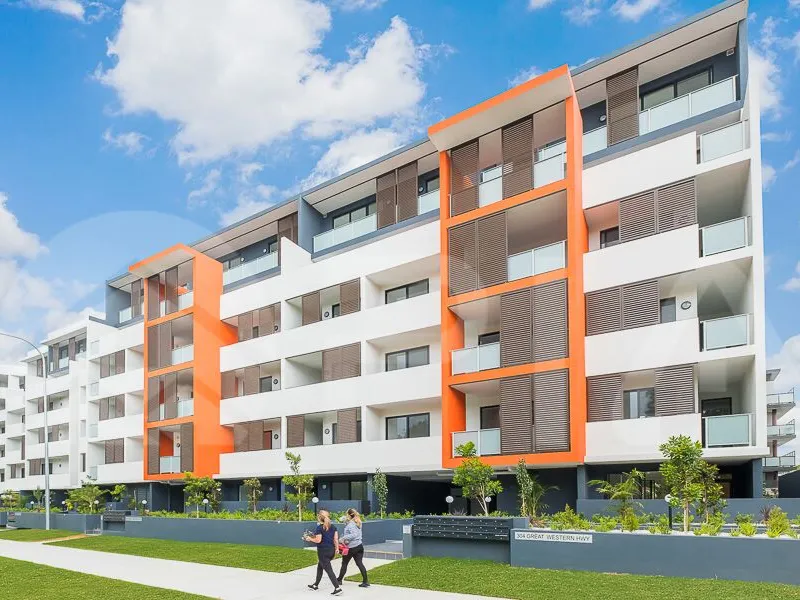 Almost new apartment in Wentworthville - Ready to move in NOW!!!
