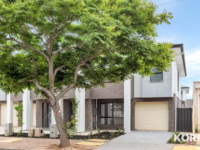 Modern Townhouse Ticks All the Boxes including Lifestyle and Convenience