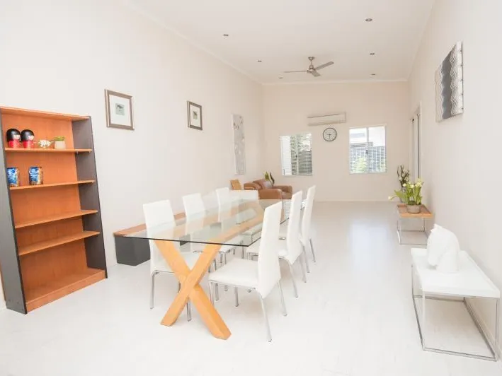 Fully furnished 4x2!