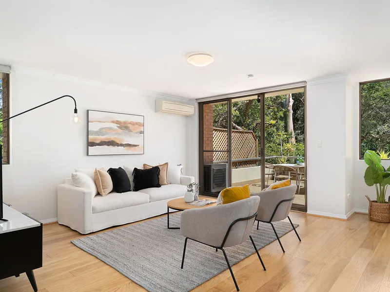 Privately positioned apartment in premium locale