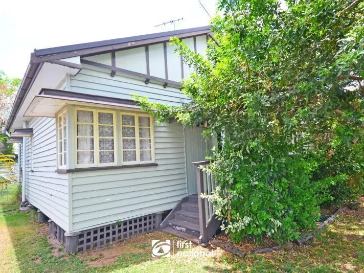 COTTAGE STYLE HOME - CENTRAL LOCATION