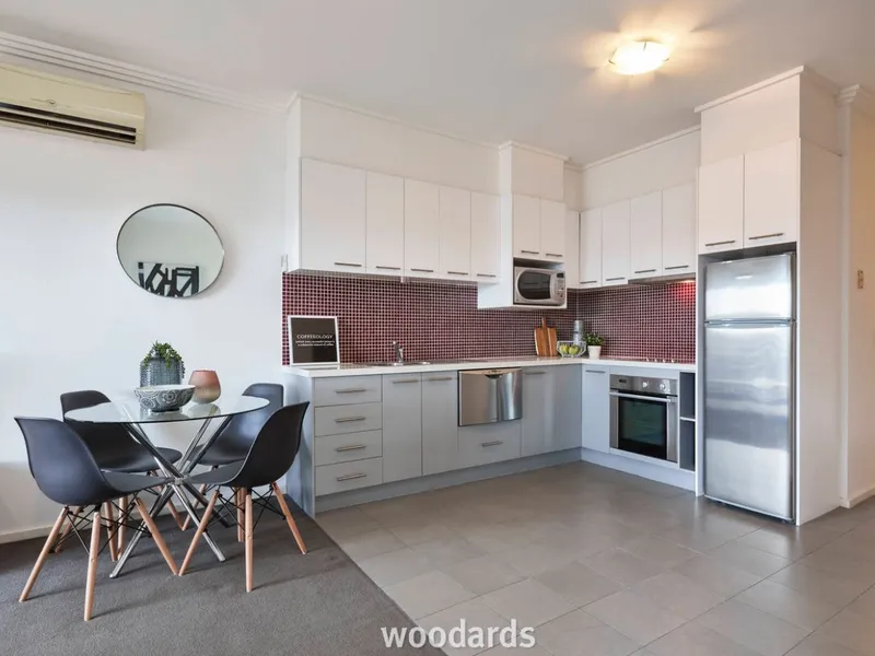 Large Executive Two Bedroom Secure Apartment!