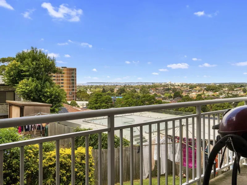 Easy Living Boutique Lifestyle Opportunity Not To Be Missed!