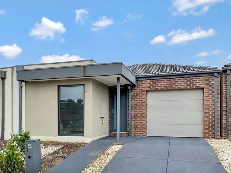 Low maintenance home in an Ideal Location! APPLICATIONS NOW OPEN