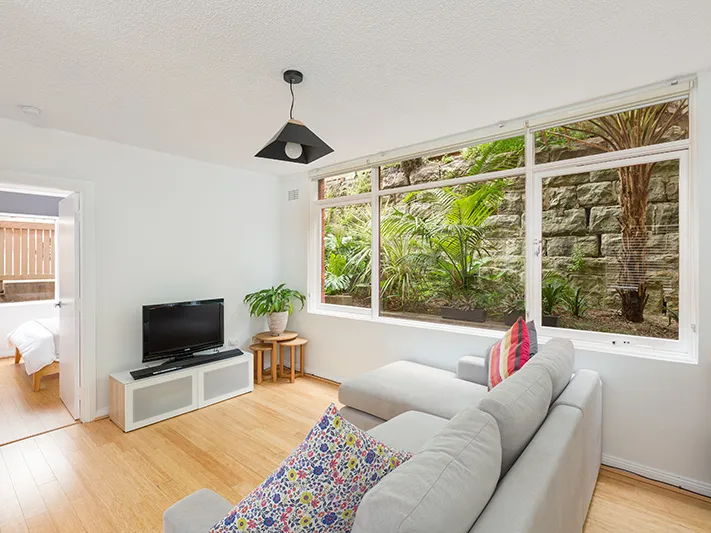 Modern One Bedroom Apartment